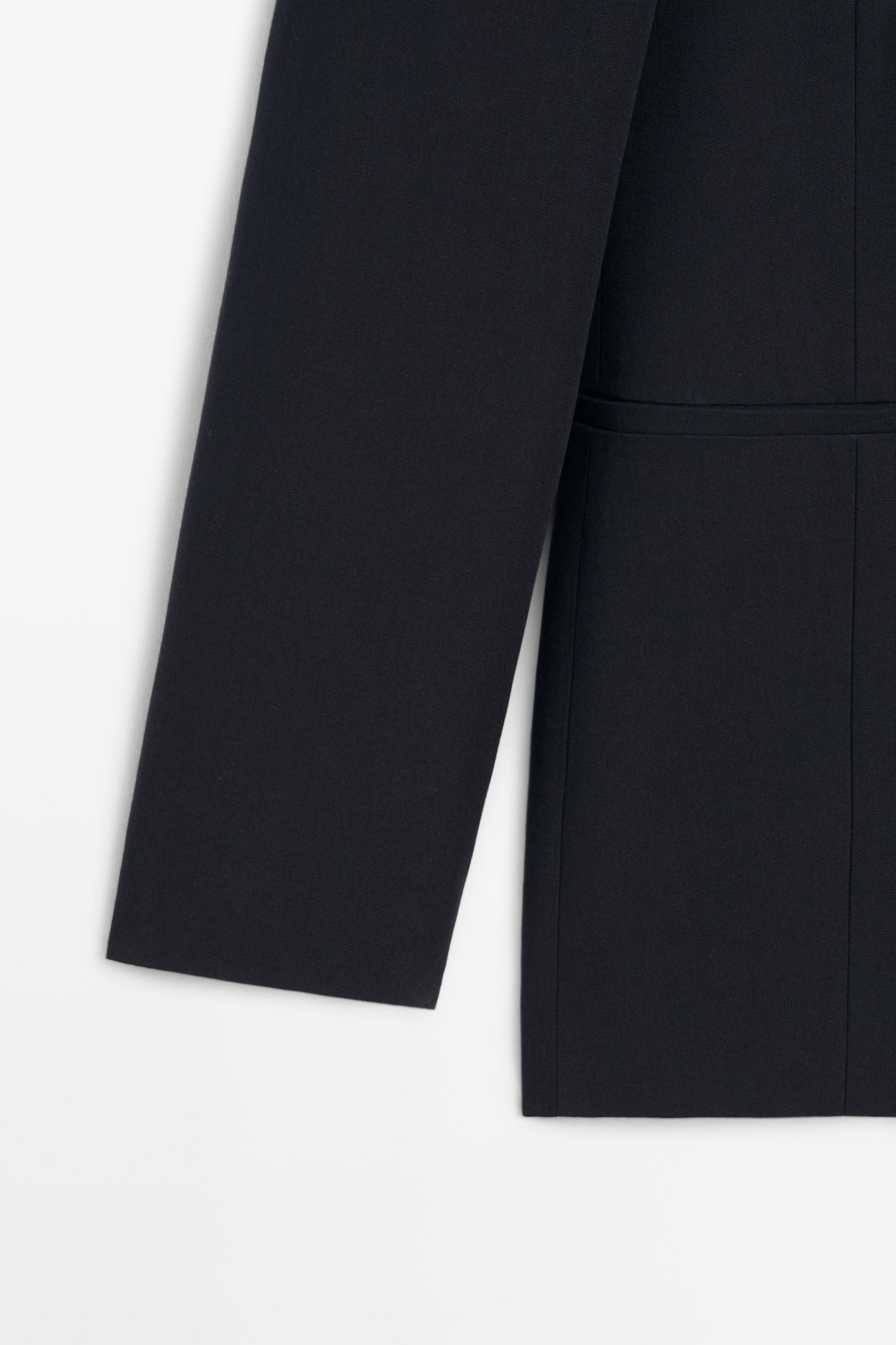 Flowy button-detail blazer